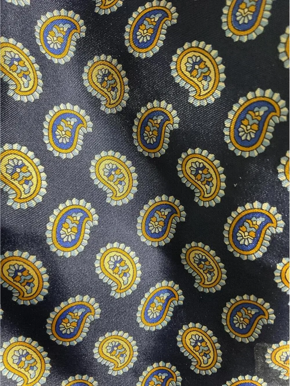 Geoffrey Beene Navy Blue/ Paisley Silk/Wool Reversible Scarf with Fringe